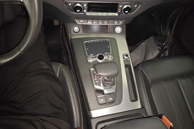 Used Audi Q5L 2020 45 TFSI Prestige Fashion Model