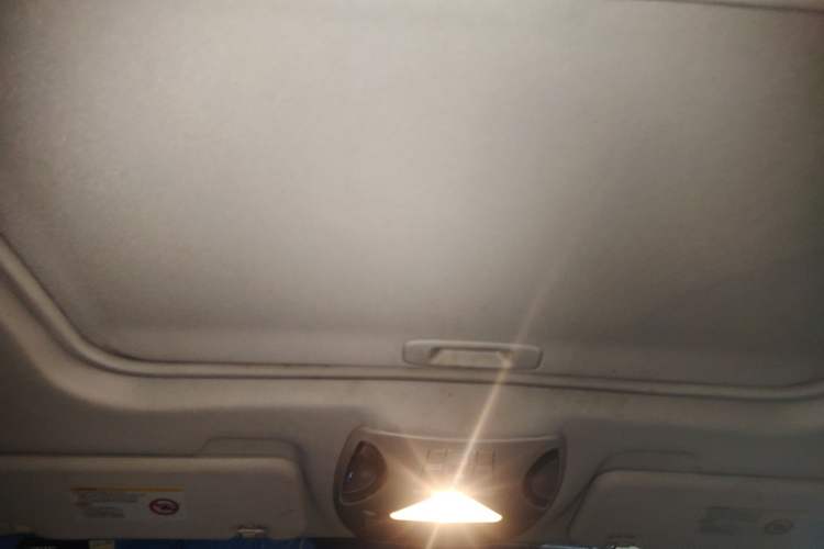 Used GAC Trumpchi GS5 2013 2.0L Automatic Two-Wheel Drive Light Interior Special Edition
