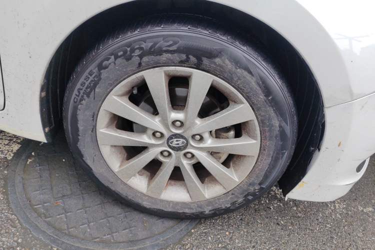 Used Hyundai Mistra 2014 1.8L Automatic Smart GLS
