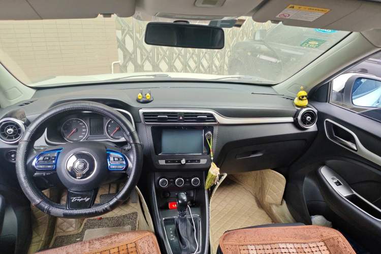 Used MG ZS 2017 1.5L Automatic Elite Edition Headliner