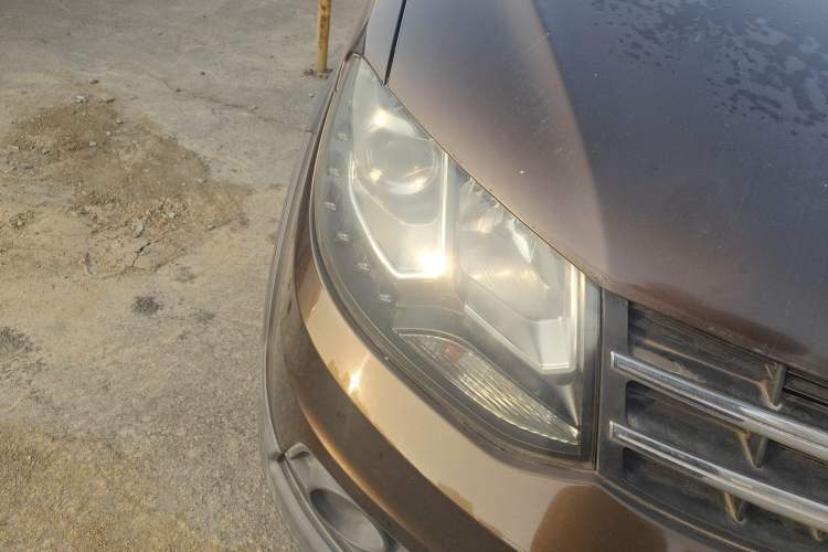 Used Dongfeng Fengon 360 2015 1.5L Manual Luxury 7-Seater China IV Standard
