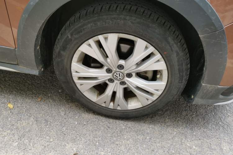 Used Volkswagen C-TREK 2017 230TSI DSG Comfort Version