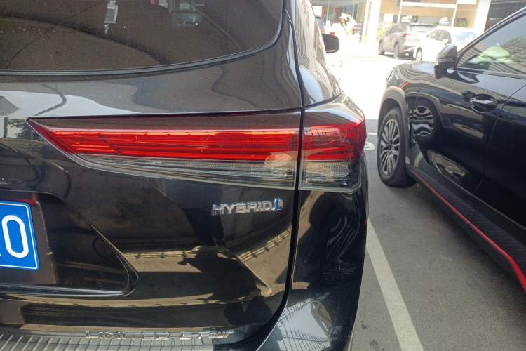 Used Toyota Highlander 2022 Dual-Engine 2.5L Four-Wheel Drive Supreme Edition 7-Seater Exterior 3