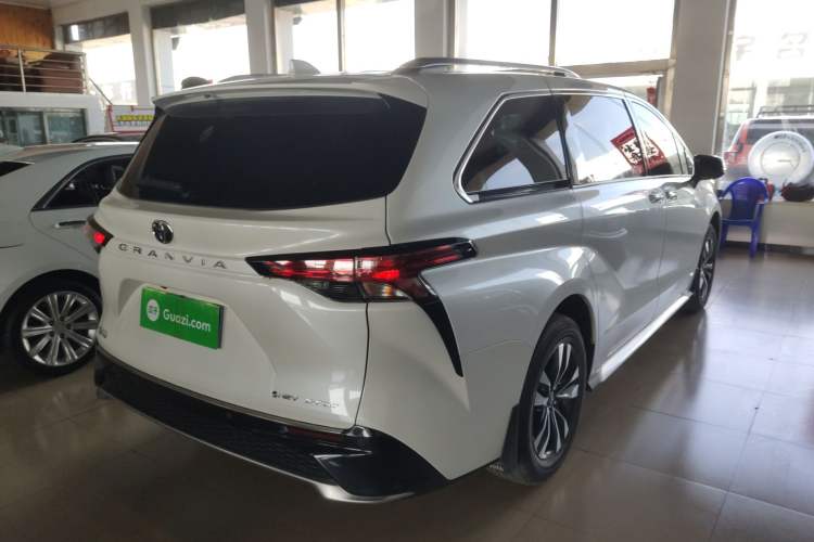 Used Toyota Granvia 2024 2.5L Hybrid Prestige PLUS Four-Wheel Drive Version Rear Right 45 Deg