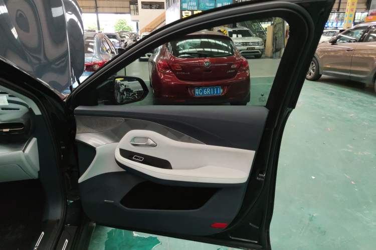 Used ARCFOX Alpha S 2021 708S+ 160kW Right Front Door Interior