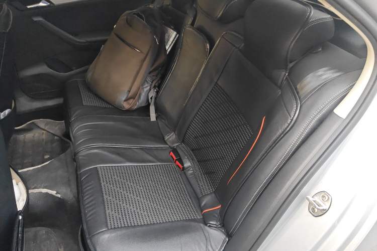 Used Volkswagen Jetta 2015 Zhuihui Edition 1.6L Manual Comfort Model