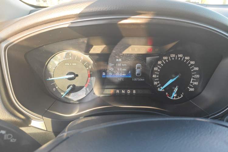 Used Ford Mondeo 2018 EcoBoost 180 Fashion Edition Odometer Close Up