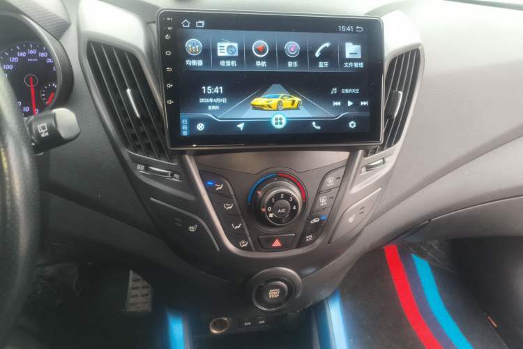 Used Hyundai Veloster 2015 1.6T Automatic Prestige Edition Audio And AC Panel