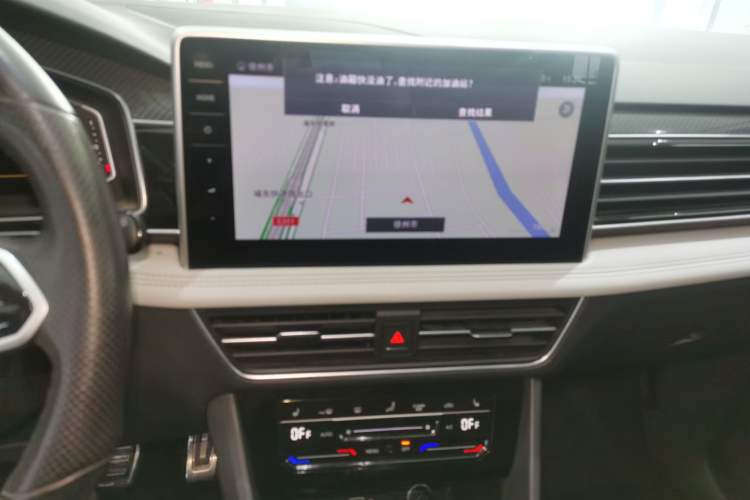 Used Volkswagen Tiguan L 2022 330TSI Automatic Two-Wheel Drive R-Line Enhanced Edition Audio And AC Panel