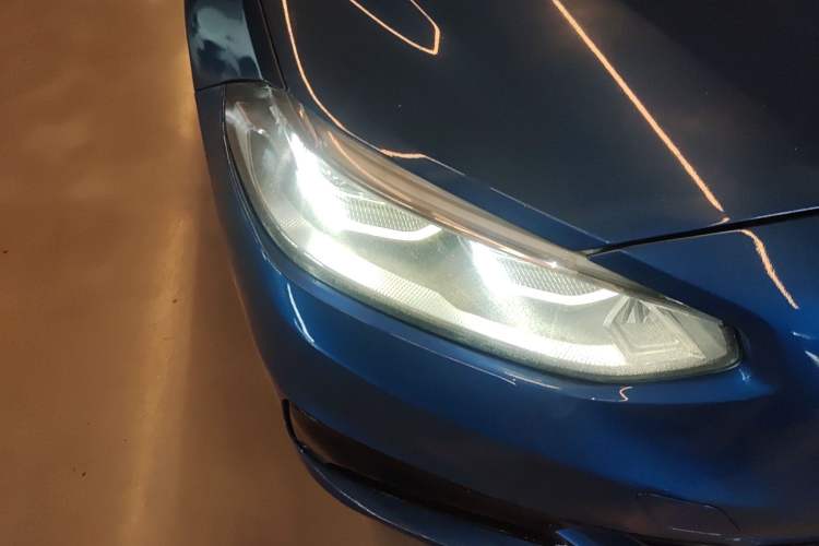 Used BMW 1 Series 2017 118i Sport Edition Right Front Headlight