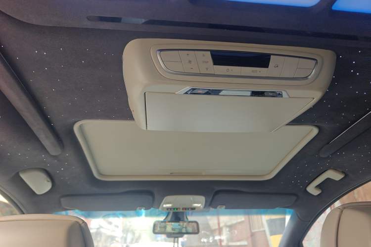 Used Buick GL8 2018 ES 28T Comfort Model China VI Standard
