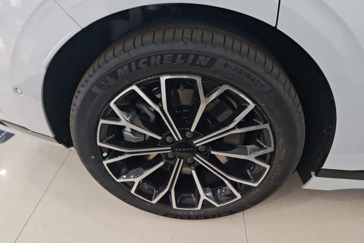 Used Zeekr 007GT 2025 Rear-Drive Intelligent Driving Version 75 kWh