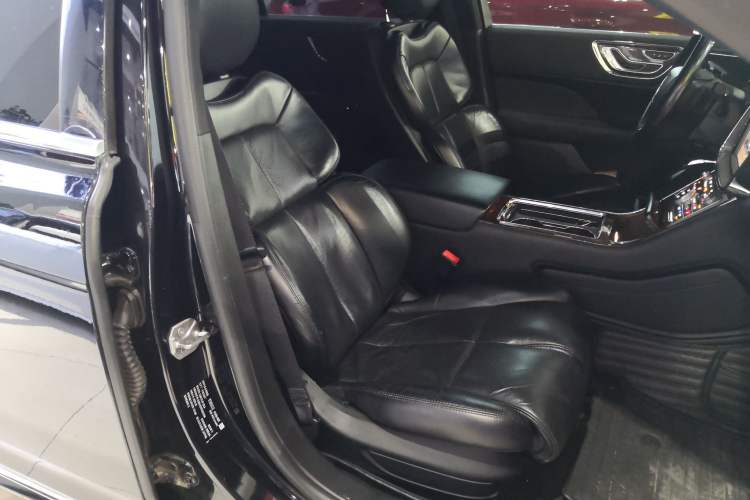 Used Lincoln Continental 2019 2.0T Two-Wheel Drive Luxury Edition China VI Standard