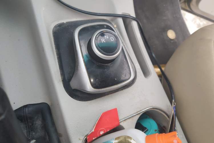 Used FORTHING Lingzhi M5 2020 Comfort Model 7 Seats Gear Lever