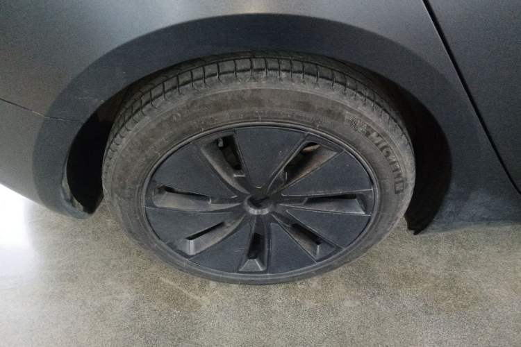 Used Tesla Model 3 2023 Rear-Wheel-Drive Version
