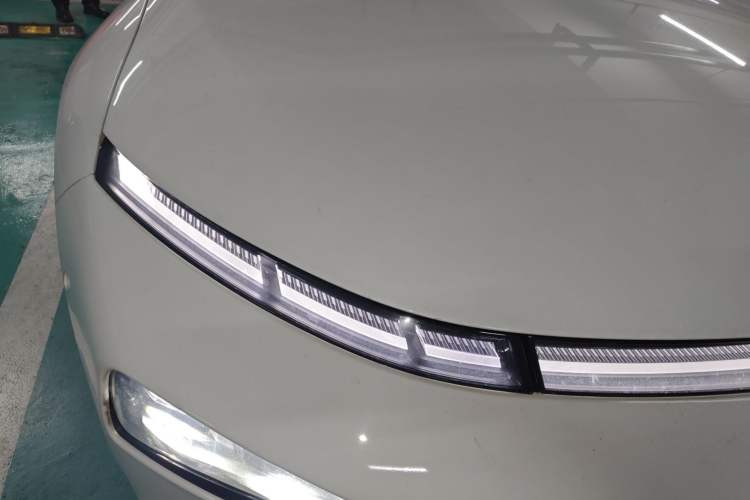 Used XPeng P7 2020 586N Right Front Headlight