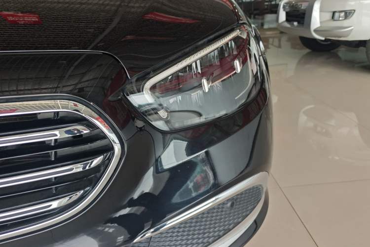 Used Mercedes-Benz E-Class 2023 Updated E 300 L Fashion Edition
