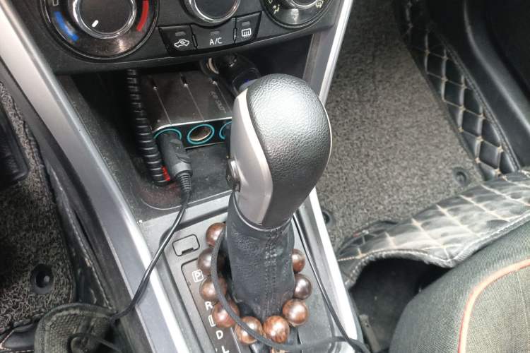 Used Suzuki S-Cross 2015 1.6L CVT Two-Wheel Drive Entry-Level Trim