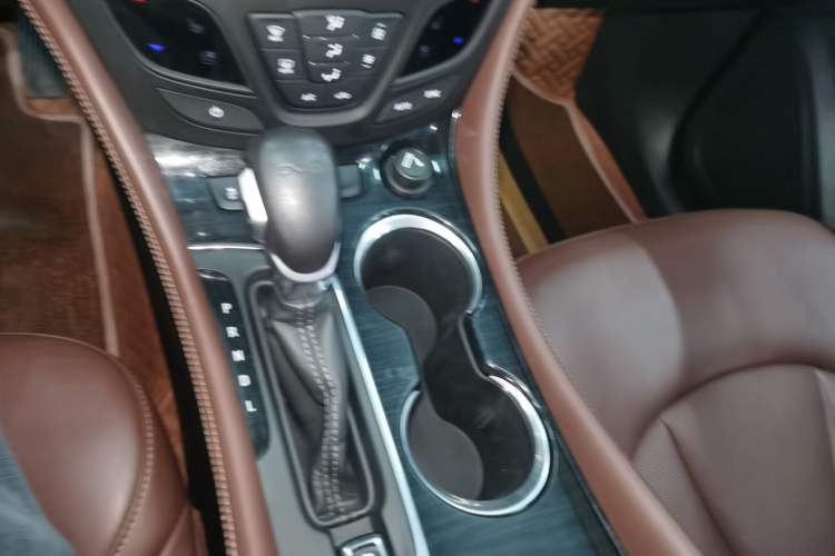 Used Buick Envision 2020 20T Two-Wheel Drive Luxury Model