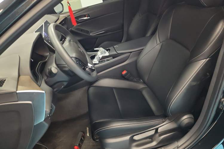 Used Toyota Avalon 2024 2.0L Ambition Edition Left Front Seat