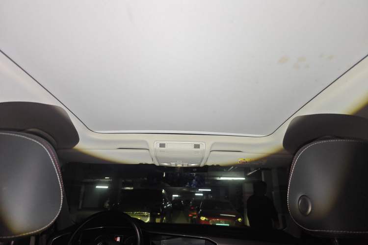 Used Volkswagen Tayron 2020 330TSI Two-Wheel Drive Luxury Smart Connectivity Version