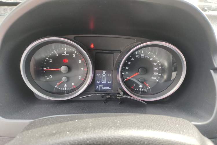 Used Haval H6 2015 Sport Edition 1.5T Automatic Two-Wheel Drive Luxury Model Instrument Cluster