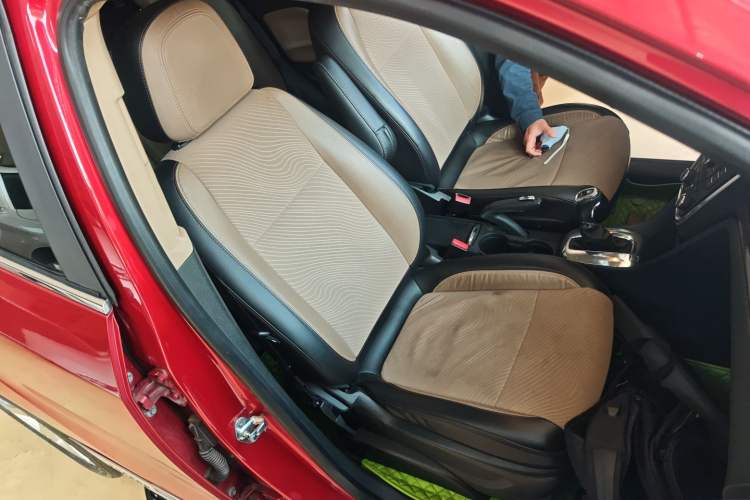 Used Buick Encore 2013 1.4T Automatic Two-Wheel Drive Leading Model