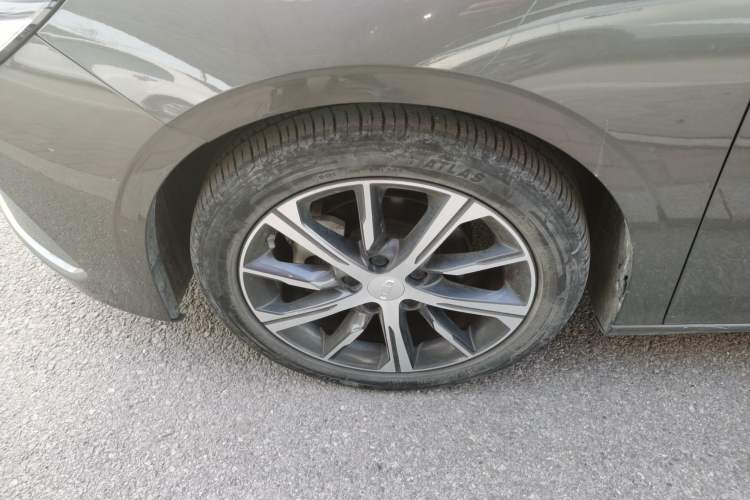 Used Geely Auto Emgrand 2023 4th Generation Champion Edition 1.5L CVT Prestige Model Left Front Wheel Hub