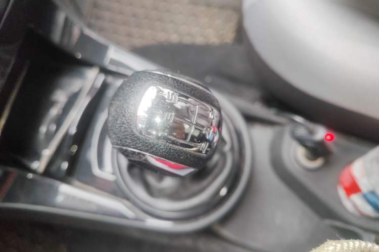Used Citroen C-Quatre 2013 Sedan 1.6L Manual - Prestige Model Gear Lever