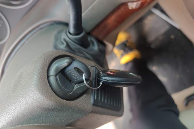 Used Buick GL8 2006 Lu Zun 3.0L CT Comfort Edition