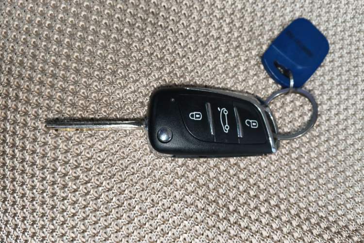 Used Hyundai ix35 2013 2.0L Automatic Two-Wheel Drive Comfort GL China V Standard