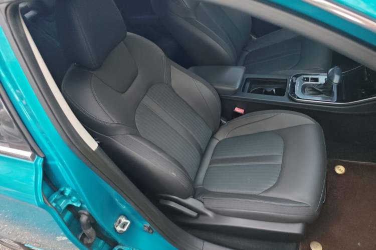 Used Dongfeng Aeolus Yixuan 2020 230T Automatic Advanced Edition
