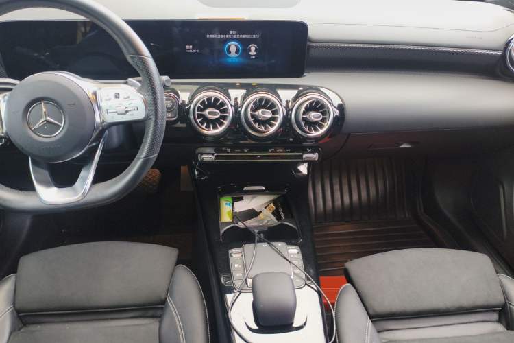 Used Mercedes-Benz A-Class 2020 Restyled A 200 L Sport Sedan Fashion Version
