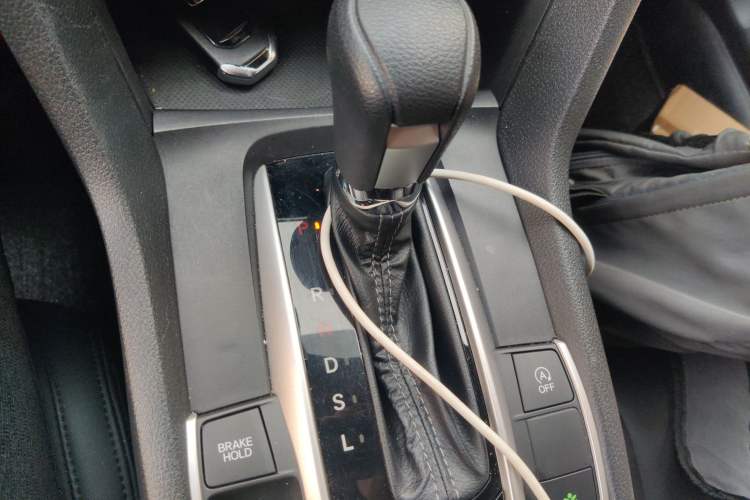 Used Honda Civic 2019 220TURBO CVT Dynamic Edition China VI Emission Standard Gear Lever