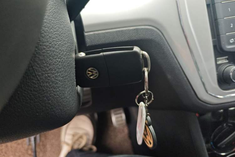 Used Volkswagen Gran Lavida 2015 1.6L Automatic Fashion Edition
