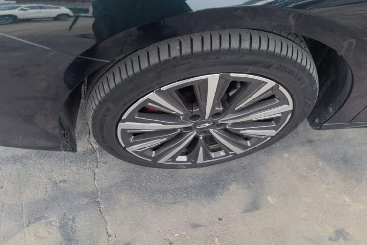 Used Chery Arrizo 8 2023 High-Energy Edition 2.0T DCT Luxury