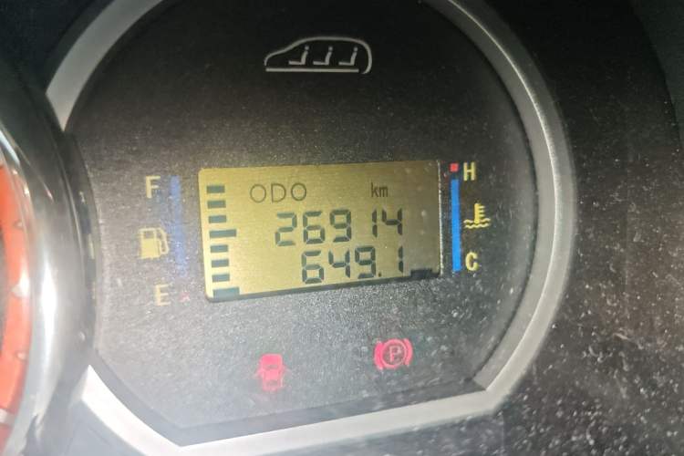 Used FORTHING Lingzhi 2012 Commercial Version 1.6L Special Offer Model
