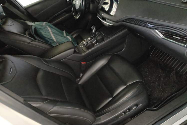 Used Cadillac XT4 2018 28T Four-Wheel Drive Leading Model
