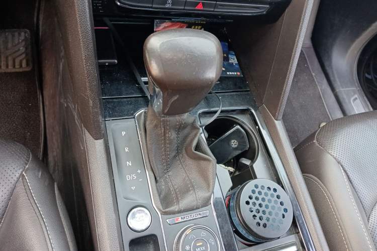 Used Volkswagen Teramont 2017 380TSI Four-Wheel Drive Luxury Edition Gear Lever