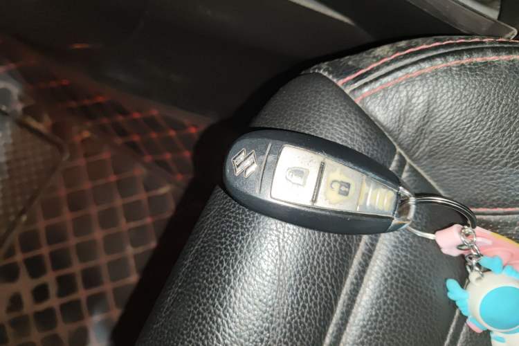 Used Suzuki Vitara 2016 1.4T Automatic Two-Wheel Drive Luxury Version Vehicle Key