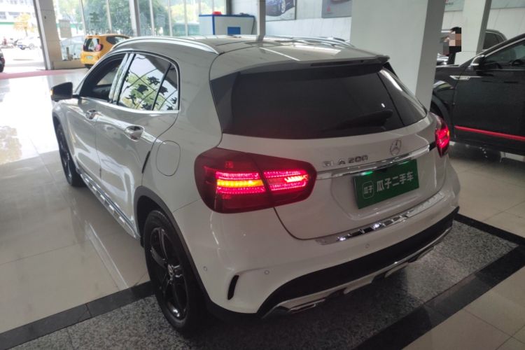Used Mercedes-Benz GLA 2019 GLA 200 Fashion Model Rear Left 45 Deg