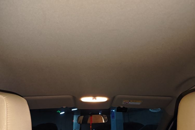 Used Venucia R50 2013 1.6L Manual Fashion Edition