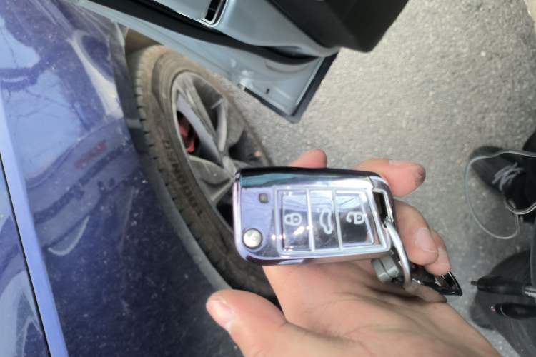 Used Volkswagen Tiguan L 2017 330TSI Automatic Two-Wheel Drive Flagship Edition Vehicle Key