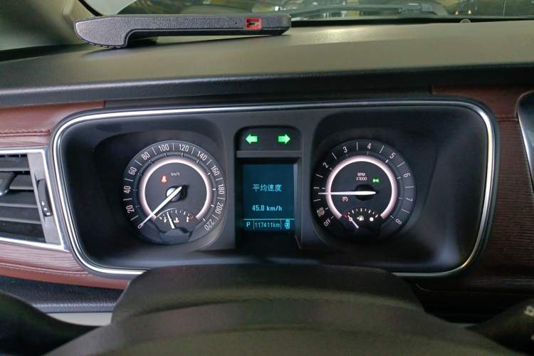 Used Buick GL8 2018 28T Luxury Model China VI Standard