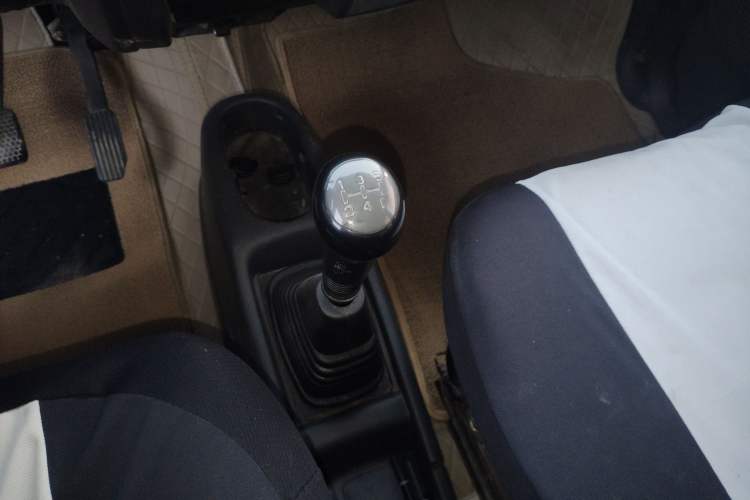 Used Suzuki Wagon R 2016 1.4L Manual Value Model Gear Lever