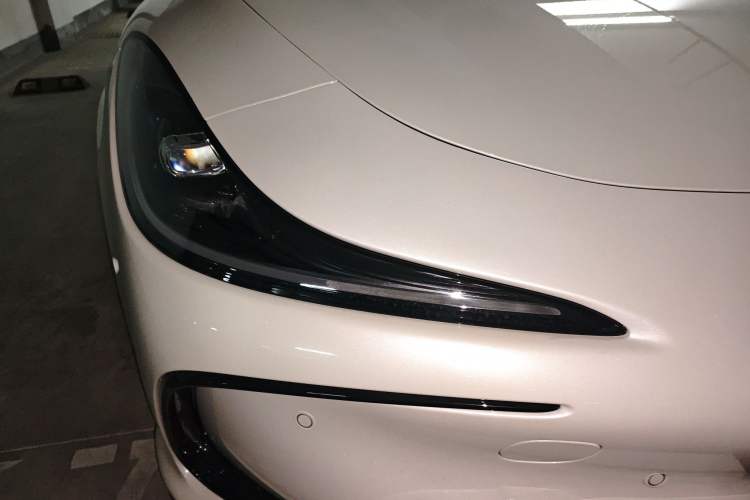 Used IM L6 2024 Max Standard Edition Right Front Headlight