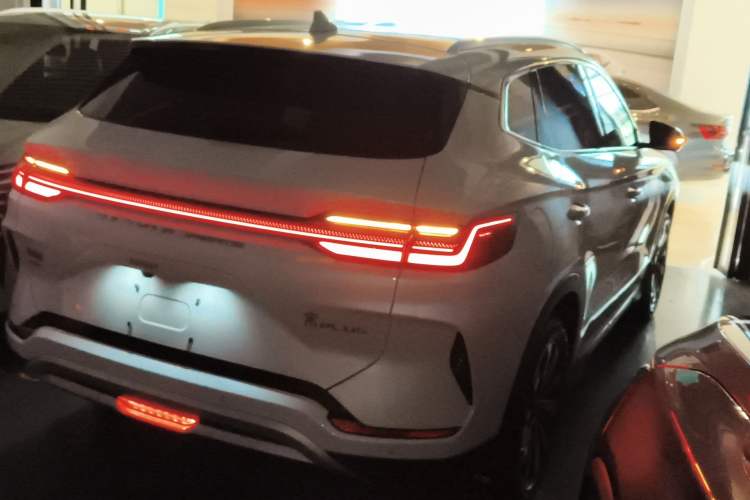 Used BYD Song PLUS New Energy 2024 HONOR Edition DM-i 110km Flagship PLUS Rear Right 45 Deg