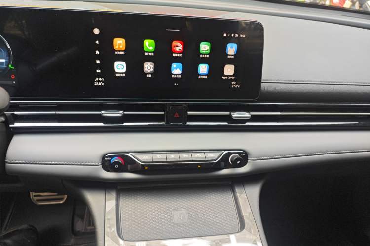 Used GAC Trumpchi EMPOW 2024 270T DCT Yingbao R-Style Edition Audio And AC Panel