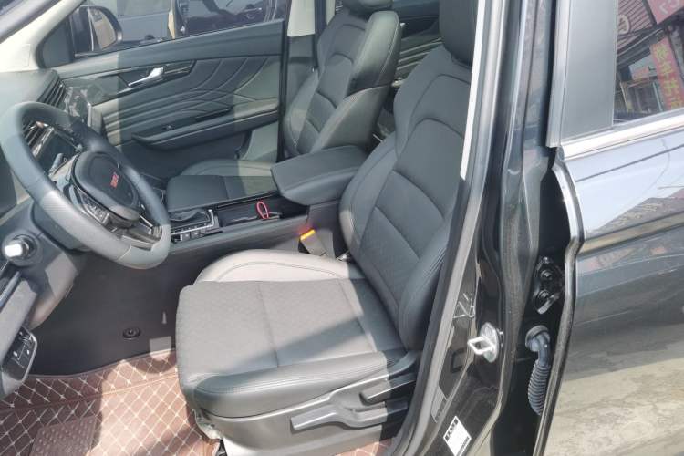 Used Sinotruk VGV U70 2020 1.5T Automatic Smart Enjoyment Elite Navigation Version 7 Seats Left Front Seat