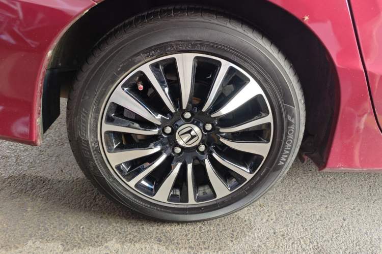 Used Honda Crider 2013 1.8L automatic luxury edition